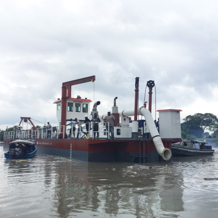 How Does a River Resilting Cutter Suction Dredger Solve Sedimentation Challenges Efficiently?