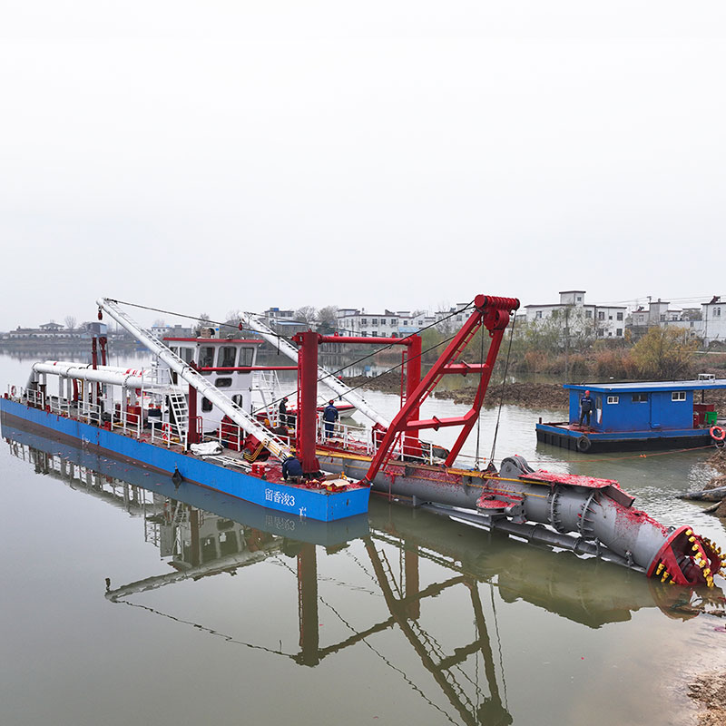 How does cutter suction river sand dredger machine compare to jet suction design?
